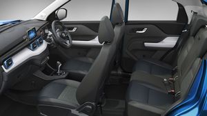 पेट्रोल और सीएनजी दोनों टैंक फुल कराने पर कितने किलोमीटर दौड़ेगी Tata Punch SUV