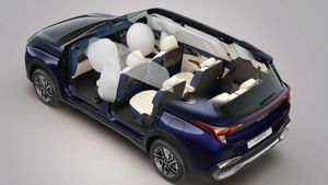 कितनी सैलरी वाले खरीद सकते हैं Kia Carens 7-Seater MPV, मिनटों में जानें On-Road Price और EMI का पूरा हिसाब