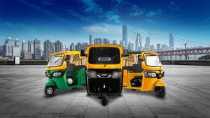 Delhi EV Policy अगले 3 महीनों तक बरकरार, अभी भी फर्राटा भर सकेंगे पेट्रोल और CNG ऑटो