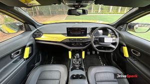 7 एयरबैग, ADAS और प्रीमियम इंटीरियर; मात्र दो लाख देकर घर लाएं Tata की ये दमदार SUV, इतनी भरनी होगी EMI