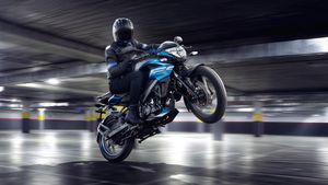 10000 देकर लाएं Pulsar का ये वेरिएंट, मात्र इतनी बनेगी EMI; फुल टैंक में दौड़ती है 600 KM