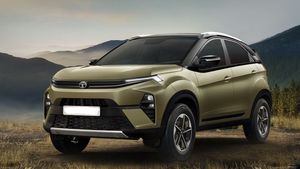 सनरूफ, 360 डिग्री कैमरा और 6 एयरबैग! इस Compact SUV को दनादन खरीद रहे लोग; मात्र 7,31,890 रुपये है कीमत