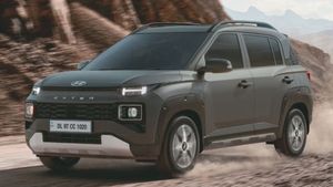 इस सस्ती SUV पर मिल रही 70 हजार की छूट! अब मात्र 8 लाख से कम कीमत पर लाएं घर