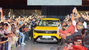 Tata Sierra मात्र 11.49 लाख रुपये की कीमत पर लॉन्च; इस दिन से शुरू होगी डिलीवरी