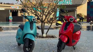 OLA और TVS का खेल बिगाड़ेन आया नया Bajaj Electric Scooter; 2.25 घंटे में चार्ज..113KM रेंज, कीमत ₹1 लाख से कम