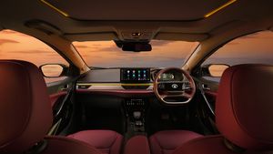 पेट्रोल खर्च की टेंशन खत्म! ₹3.80 लाख सस्ती मिल रही ये इलेक्ट्रिक SUV; 500 KM रेंज, सनरूफ और ADAS से लैस