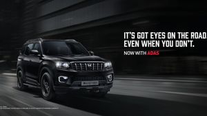 4X4 इंजन, सनरूफ और 6 एयरबैग; गांव-शहर दोनों के लिए बेस्ट है ये किफायती SUV, कीमत ₹13.49 लाख