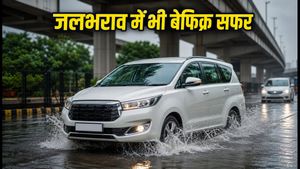 दिल्ली की बारिश और जलभराव से डरना छोड़ें, 15 लाख के बजट में ये 3 MPVs हैं सबसे सुरक्षित