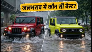 मानसून की बारिश में थार या जिम्नी? जलभराव में कौन सी SUV है सबसे सुरक्षित?