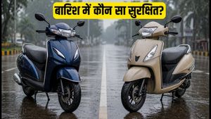 बारिश में फिसलेगा नहीं आपका स्कूटर! Activa और Jupiter में से कौन है मानसून का असली किंग?
