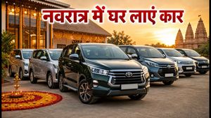 नवरात्र में घर लाएं खुशियां: 15 लाख से कम में मिल रही हैं ये 4 धांसू 7-सीटर कारें, चेक करें ऑफर्स