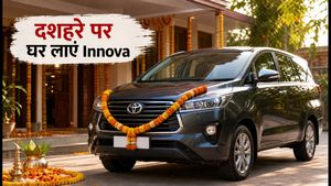 दशहरे पर घर लाएं Toyota Innova 8-सीटर: जानें ऑन-रोड कीमत, EMI और सेफ्टी फीचर्स का पूरा सच