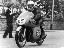 Autosport International Chants Surtees All The Way