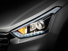 Hyundai Reveals Facelift Creta With Connected Grille