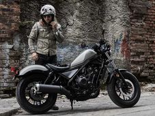 Honda Unveils Customisable Bobbers — Rebel 300 & 500