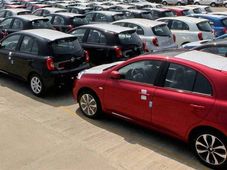 Demonetisation Effect: Indian Auto Industry Cuts Production