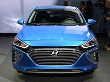 Hyundai Plans To Extend The Ioniq Electric Vehicle Range