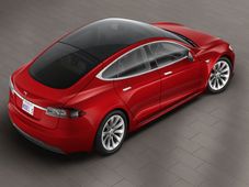 Tesla Stops Mental P90D Trim, Model S Gets Extra Glassy