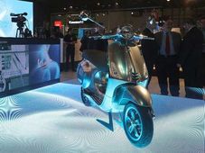 2016 EICMA Motor Show: Vespa Elettrica Project Scooter Has Been Unveiled