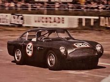Aston Martin To Build 25 Brand New DB4 GTs Next Year
