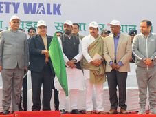 SIAM Kick-Starts Road Safety Week With ‘Walk for Safety’