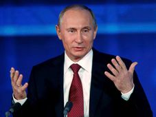 Vladimir Putin Offers To Help Volkswagen In Russia; Meets Matthias Mueller