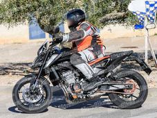 Spy Pics: KTM 790 Duke Spotted Testing 