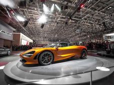 2017 Geneva Motor Show: Menacing McLaren 720S Roars Into Life 