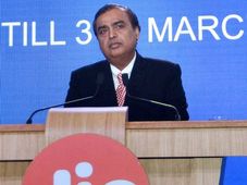 Reliance Jio Inks Deal With AirWire For Connected Car Device