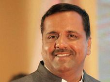 Food and Civil Supplies Minister UT Khader Refuses To Remove Red Beacon From His Car