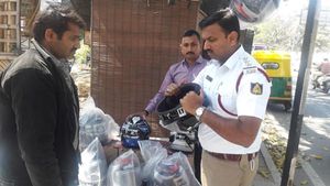 Bangalore Police Withdraws Ban On Non-ISI Helmets 