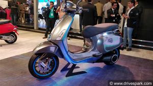 Auto Expo 2018: Vespa Elettrica E-Scooter Showcased - Specifications, Features & Images