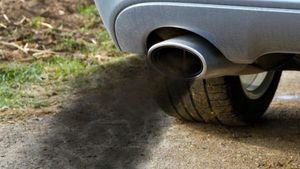 Why Do Diesel Engines Produce Black Smoke — Reasons And Causes