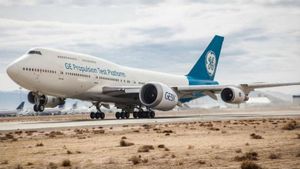 What Direction Does An Aircraft Take Off Or Land In And Why? Here Is Your Answer