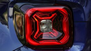 2019 Jeep Renegade Facelift Teased Ahead Of Unveil