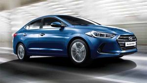 New Hyundai Elantra Spy Pics Out — Launch In Early-2019