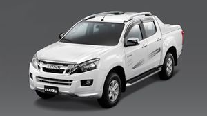 Isuzu Introduces Jonty Rhodes Limited 30 Package For V-Cross; Priced At Rs 1.99 Lakh