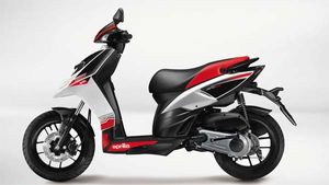 Vespa And Aprilia 150 Scooters Spied With ABS — Launch Expected Soon