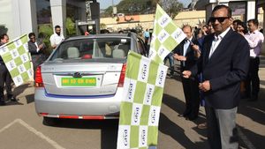 Electric Vehicles In India: Mahindra Glyde E-Mobility Service Started In Mumbai