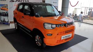 Maruti S-Presso Dual-Tone Paint Scheme Modified By Dealership: Check Out The Video Here!