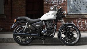 Royal Enfield Meteor Production Ready Spied Testing Ahead Of Launch: Spy Pics & Details