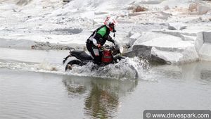 Royal Enfield Himalayan BS6 Review: The Most Capable Off-Roader With An Affordable Price Tag!