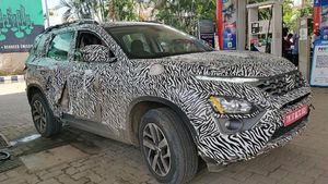 Tata Gravitas Spied Testing Again Revealing Interiors Ahead Of Launch: Pics & Details