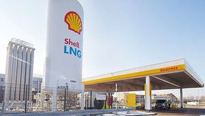 1,000 LNG Stations To Be Installed Across India In 3 Years: Here Are All Details