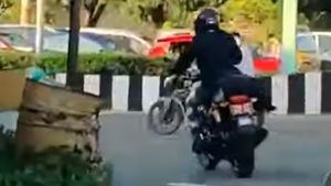 New Royal Enfield Interceptor 350 In The Works? Spied Undergoing Testing Ahead Of Expected Launch In 2021