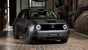 Honda e Wins The '2021 World Urban Car Of The Year' Award