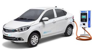 According To The CEEW-CEF Report Nearly 1.35 lakh EVs Sold In India In FY2021: Here Are The Details 