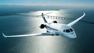 The Largest Business Jet Gets Features From Rafale Fighter: Dassault Falcon 10X Unveiled