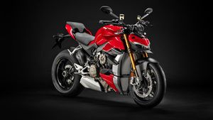 2021 Ducati Streetfighter V4 & V4S Launched In India: Prices Start At Rs 19.99 Lakh