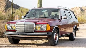 Pristine 1979 Mercedes-Benz W123 Clocks More Than 12.6 Lakh Kilometres; Put Up For Auction
